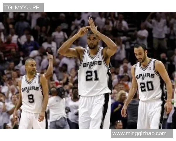 南京篮球队进攻革新之路探索团队合作与战术创新的完美结合 南京篮球队进攻革新之路探索团队合作与战术创新的完美结合