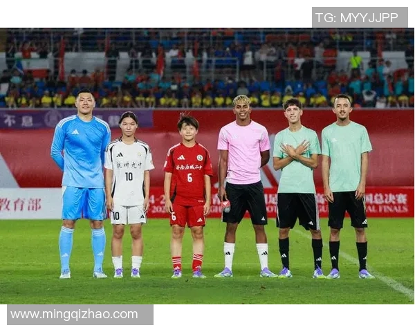 加克波的崛起之路:从青年才俊到国际赛场的闪耀明星 加克波的崛起之路:从青年才俊到国际赛场的闪耀明星