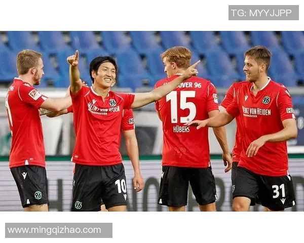 奥厄主场迎战汉诺威96双方争夺关键三分的精彩对决