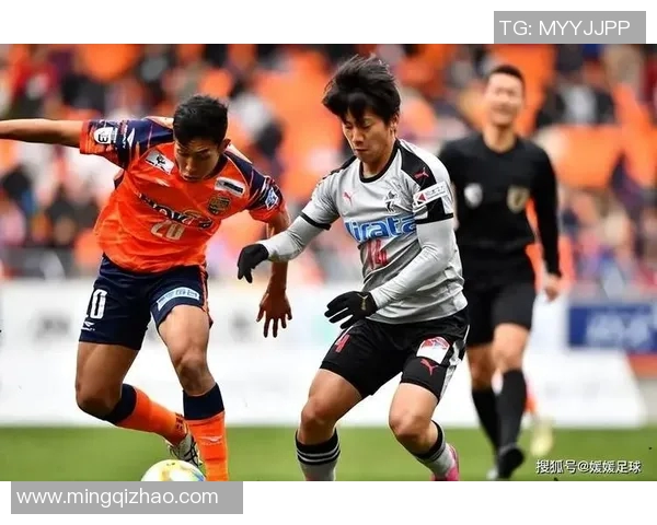 横滨FC与水户的激烈对决展现出足球的魅力与激情