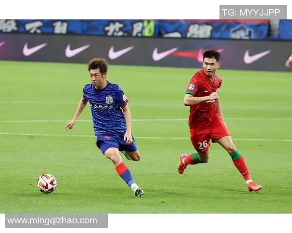 波斯波利斯与沙迦的激烈对决揭示足球战术与球队实力的较量 波斯波利斯与沙迦的激烈对决揭示足球战术与球队实力的较量