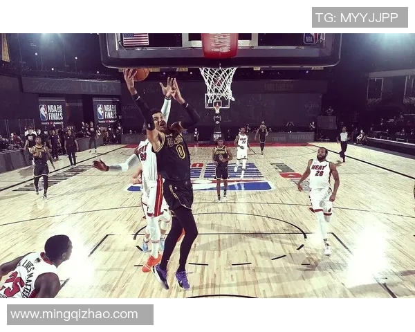 2007年湖人与热火的经典对决回顾与精彩瞬间解析 2007年湖人与热火的经典对决回顾与精彩瞬间解析