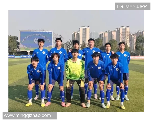 U19越南队与新加坡队激战正酣青年足球赛场上的精彩对决