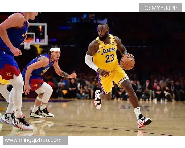 华雷斯与亚特兰激战正酣谁能在这场对决中笑到最后